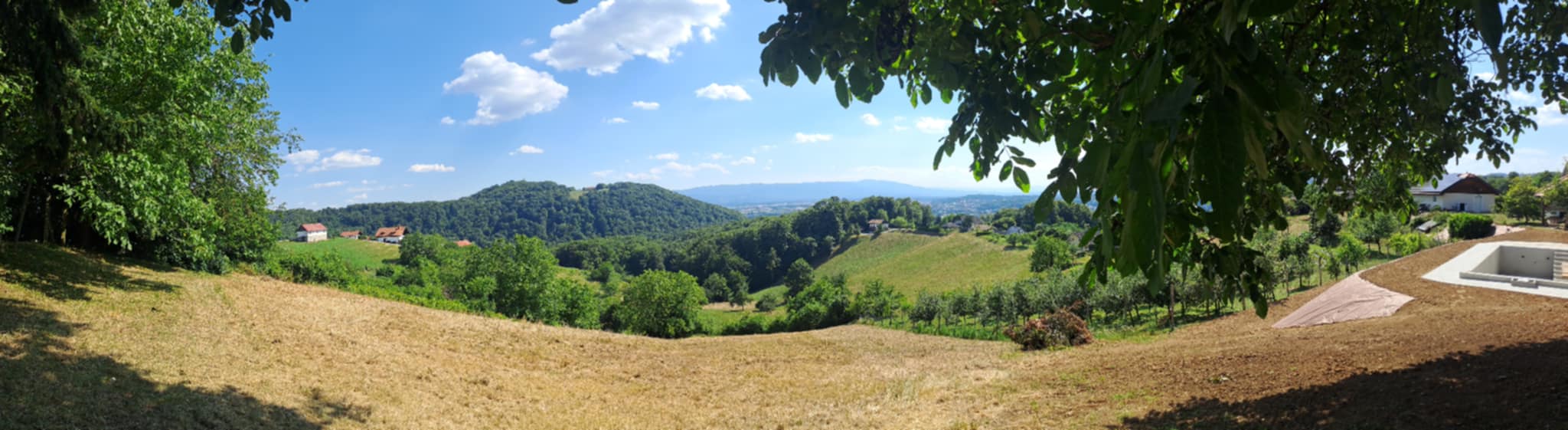 ELITNA LOKACIJA NAD KRŠKIM