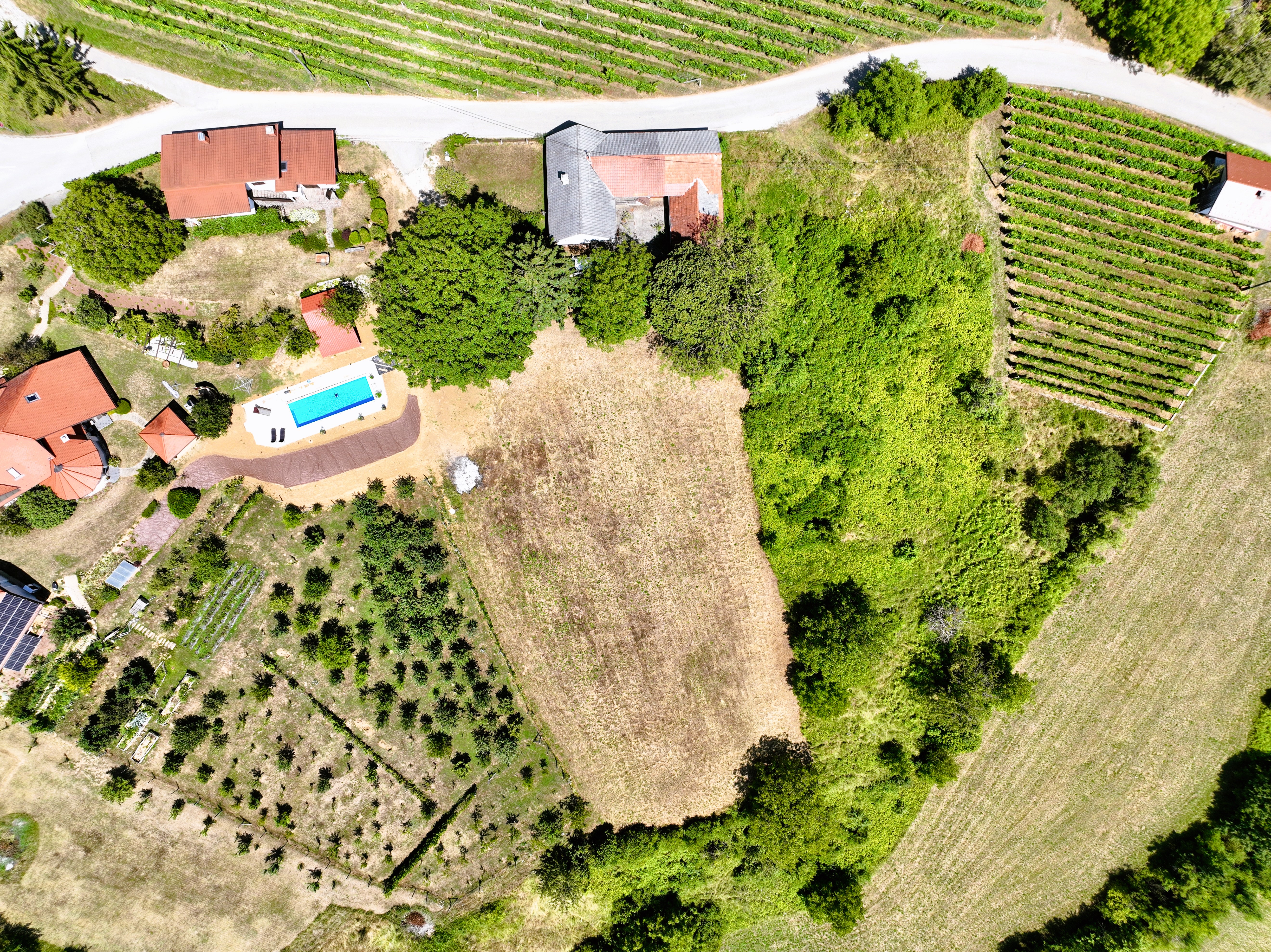 ELITNA LOKACIJA NAD KRŠKIM